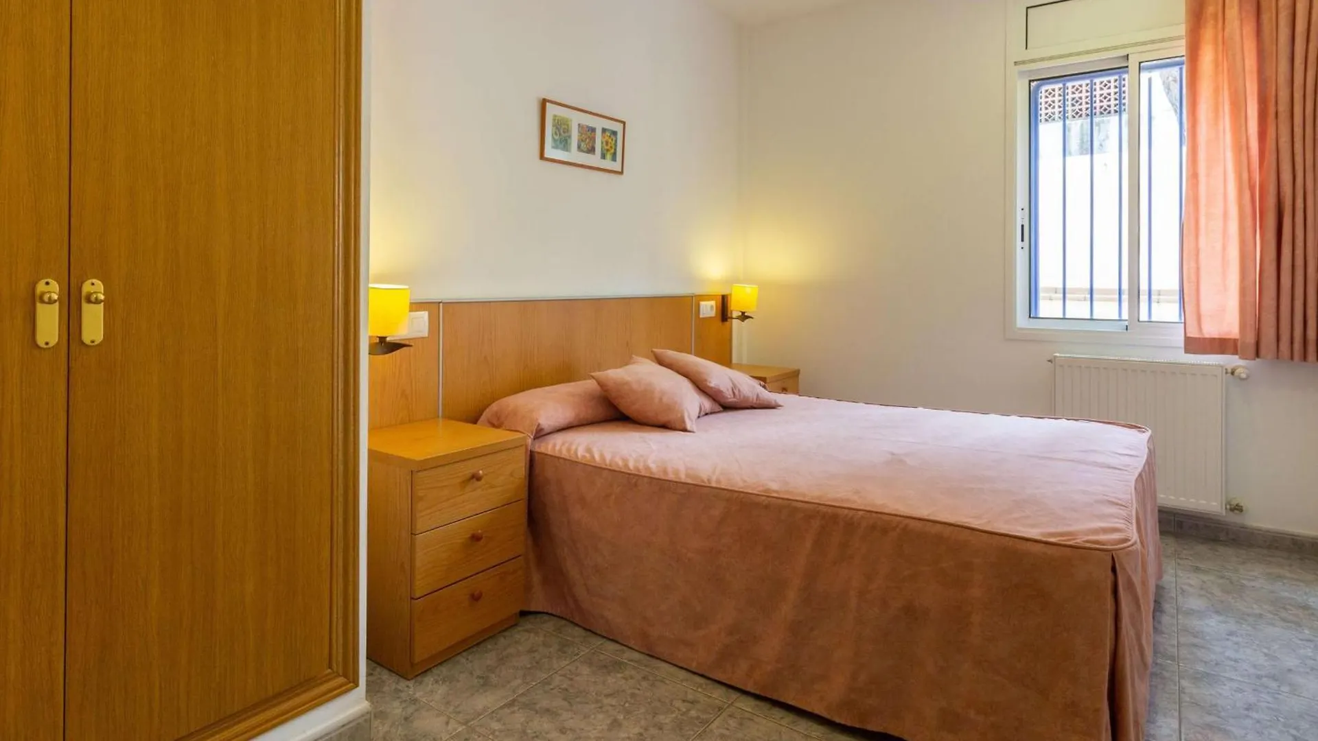 Appartement Planta Baja Tranquila Con Terraza, Wifi, Garaje, Satelite A 50M De La Playa En Les Tonyines, Llanca - Es-228-13 Espagne